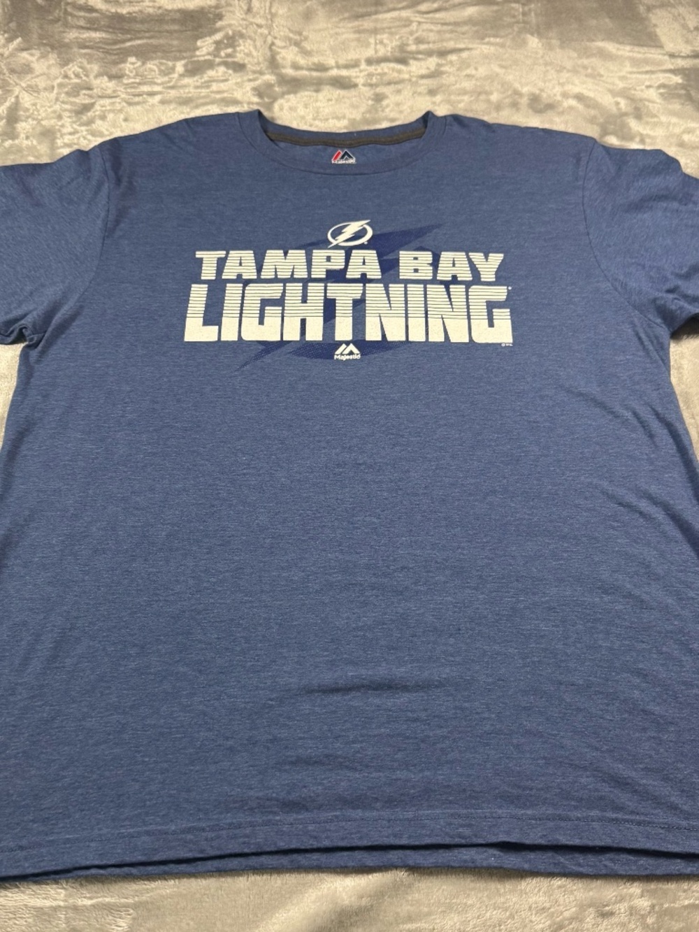 Majestic Tampa Bay Lightning NHL Blue Graphic T-Shirt Men's XL Short Sleeve